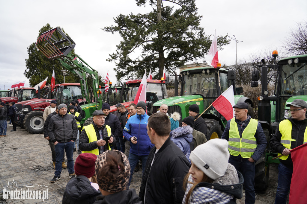 Protest rolników w Grudziądzu, utrudnienia w centrum miasta