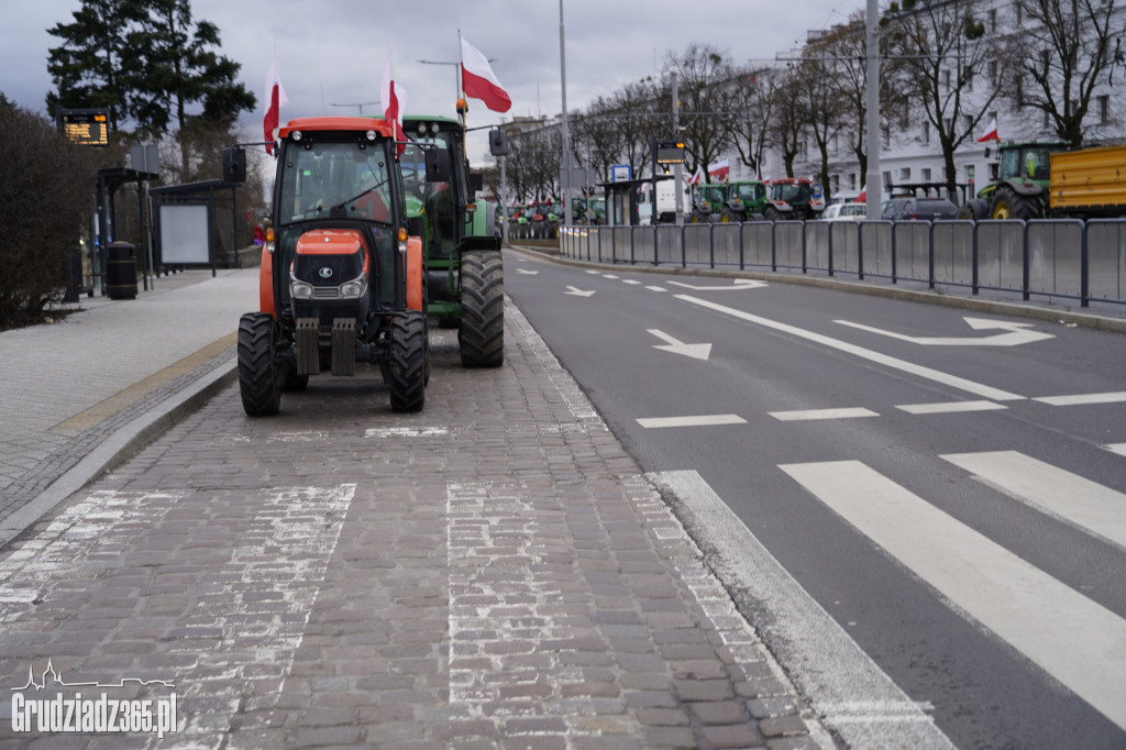 Protest rolników w Grudziądzu, utrudnienia w centrum miasta