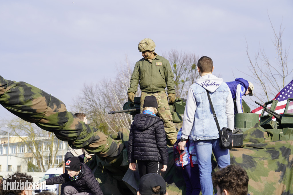 Prezentacja sprzętu wojskowego NATO w Grudziądzu