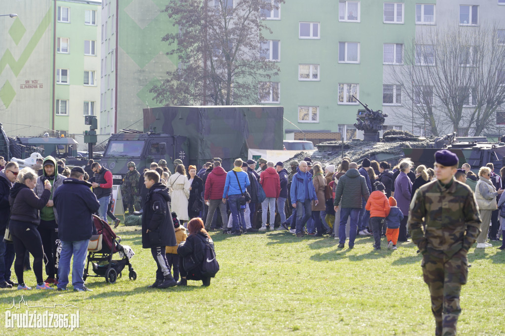 Prezentacja sprzętu wojskowego NATO w Grudziądzu