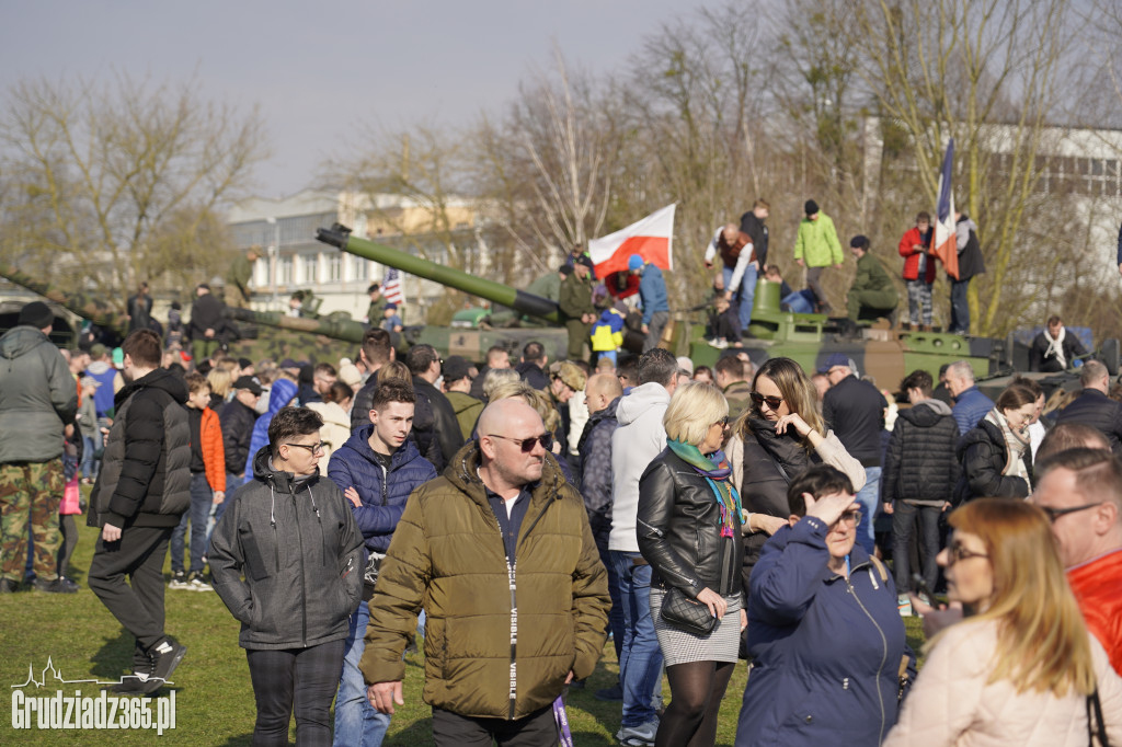 Prezentacja sprzętu wojskowego NATO w Grudziądzu