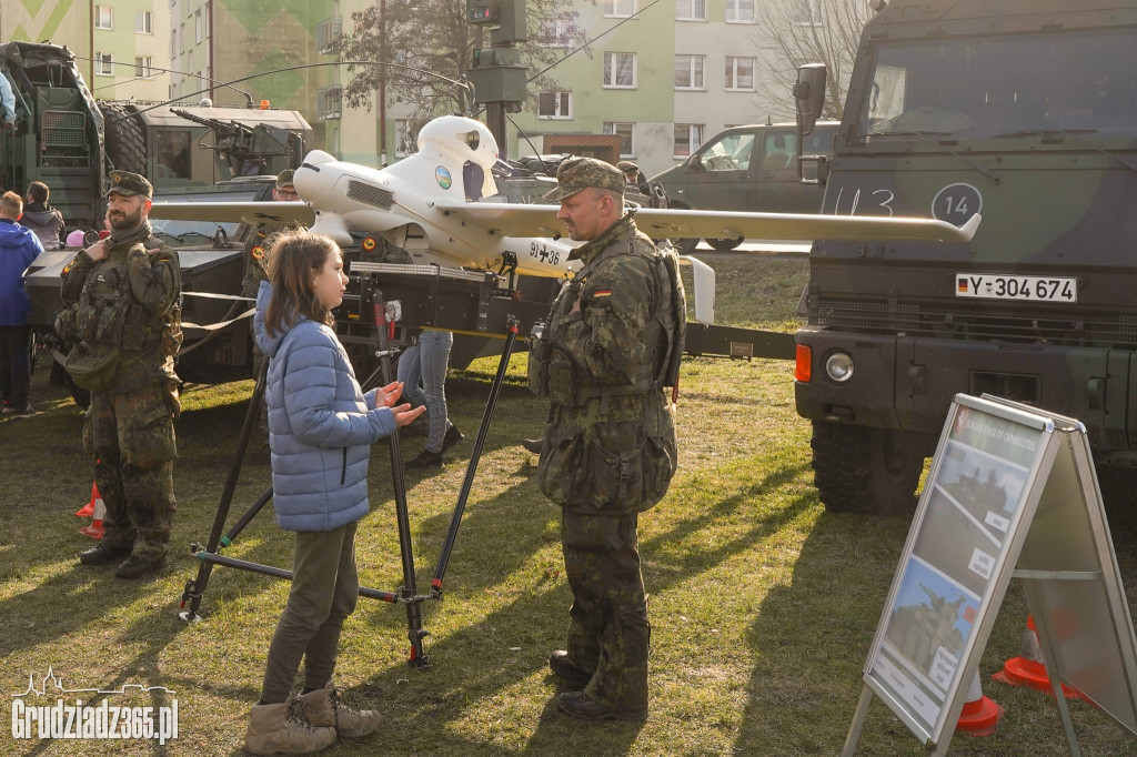 Prezentacja sprzętu wojskowego NATO w Grudziądzu