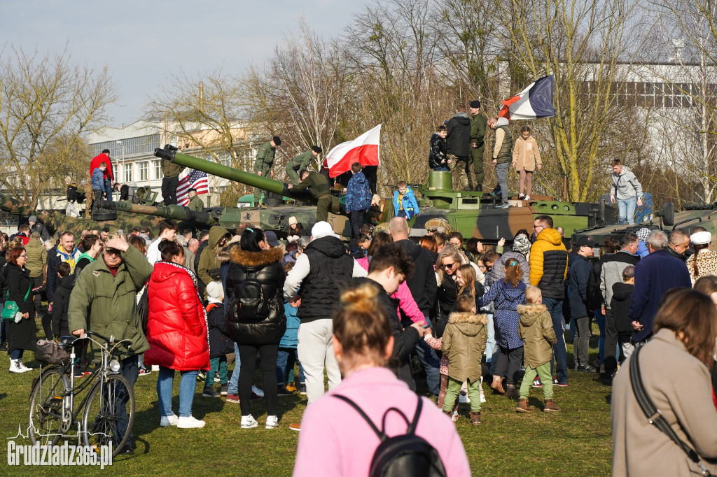 Prezentacja sprzętu wojskowego NATO w Grudziądzu