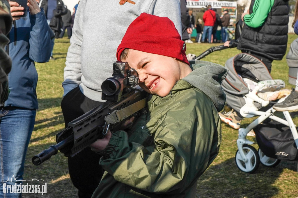 Prezentacja sprzętu wojskowego NATO w Grudziądzu
