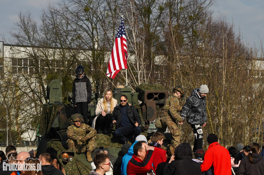 Prezentacja sprzętu wojskowego NATO w Grudziądzu