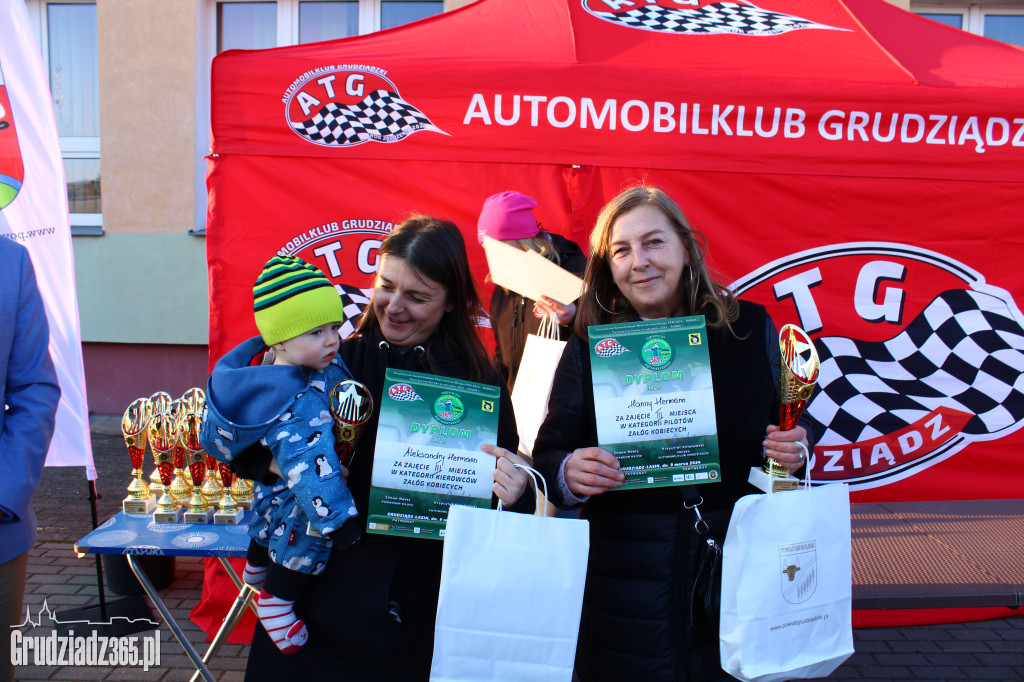 Turystyczny Rajd Samochodowy z Okazji Dnia Kobiet w Grudziądzu