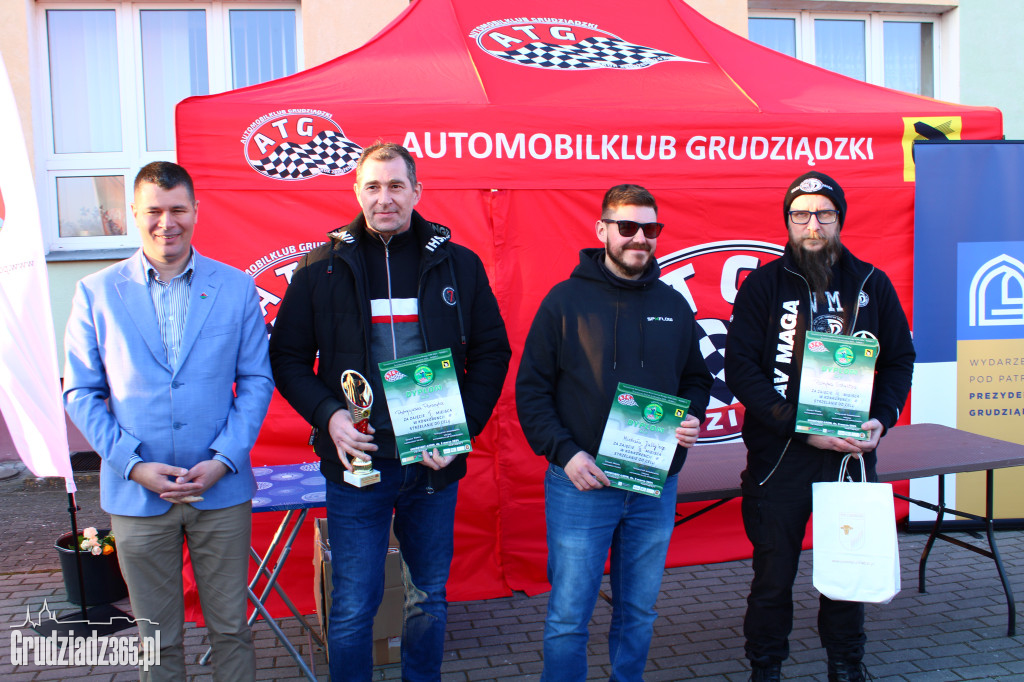 Turystyczny Rajd Samochodowy z Okazji Dnia Kobiet w Grudziądzu