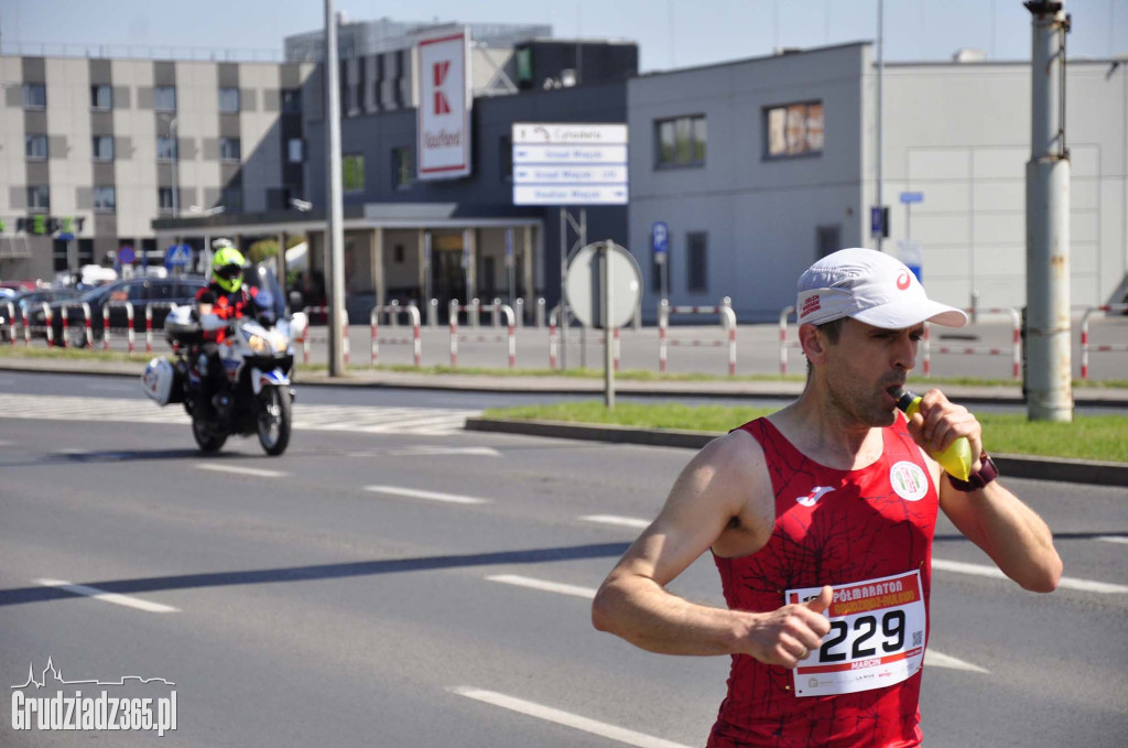 Półmaraton Grudziądz - Rulewo - Śladami Bronka Malinowskiego - start