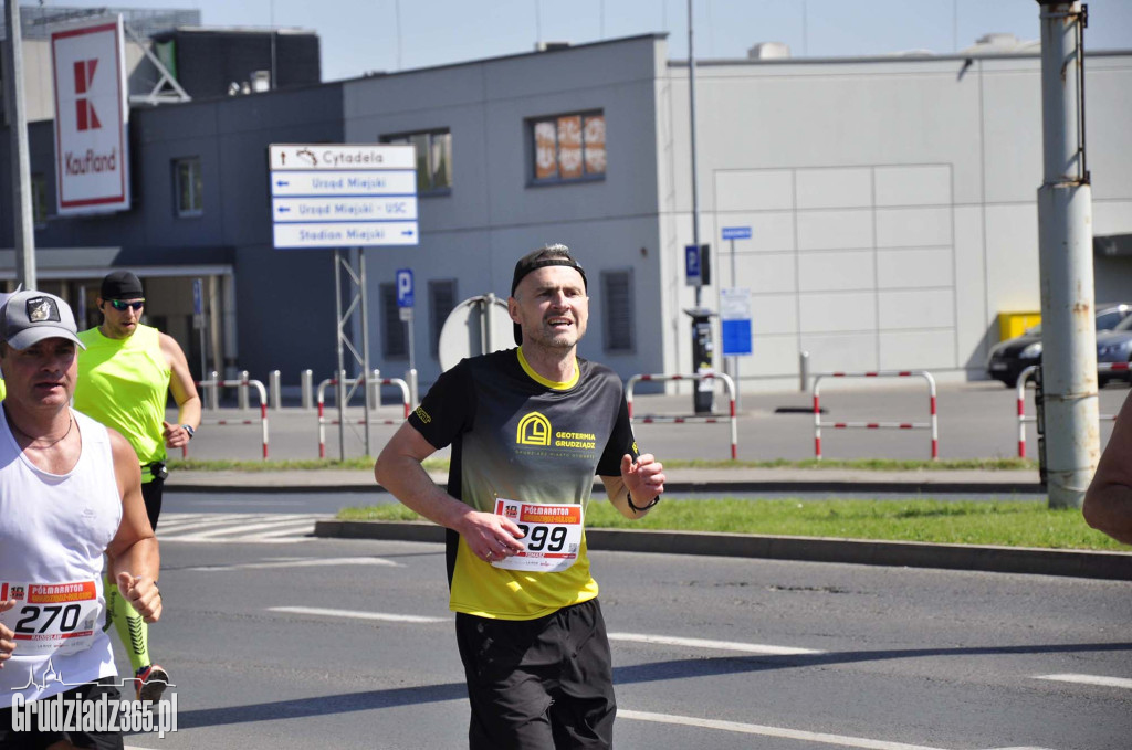 Półmaraton Grudziądz - Rulewo - Śladami Bronka Malinowskiego - start