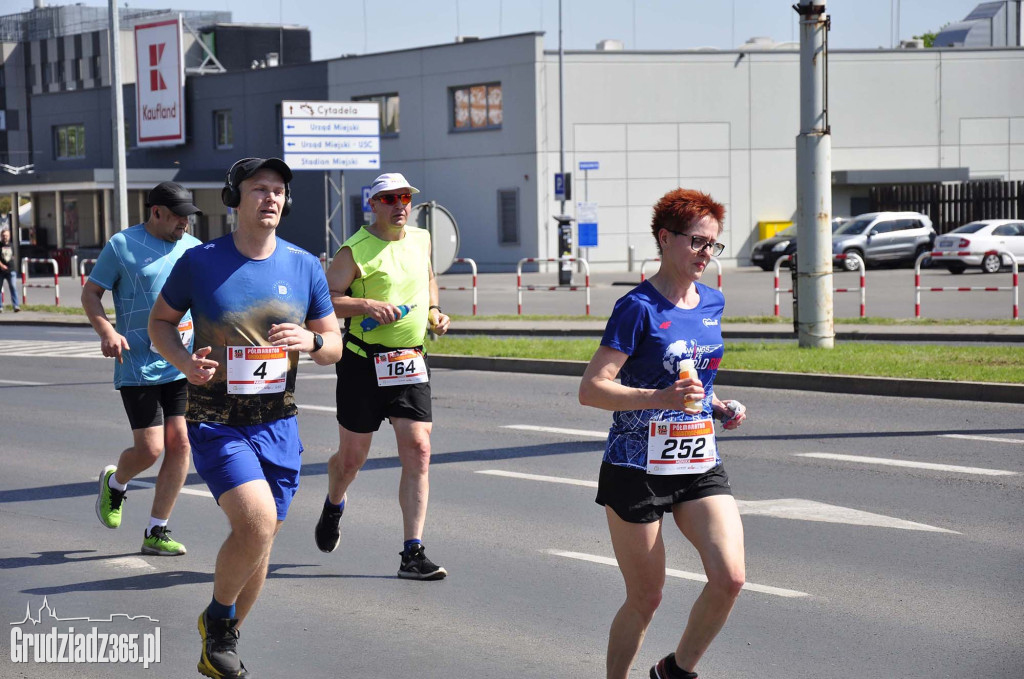 Półmaraton Grudziądz - Rulewo - Śladami Bronka Malinowskiego - start