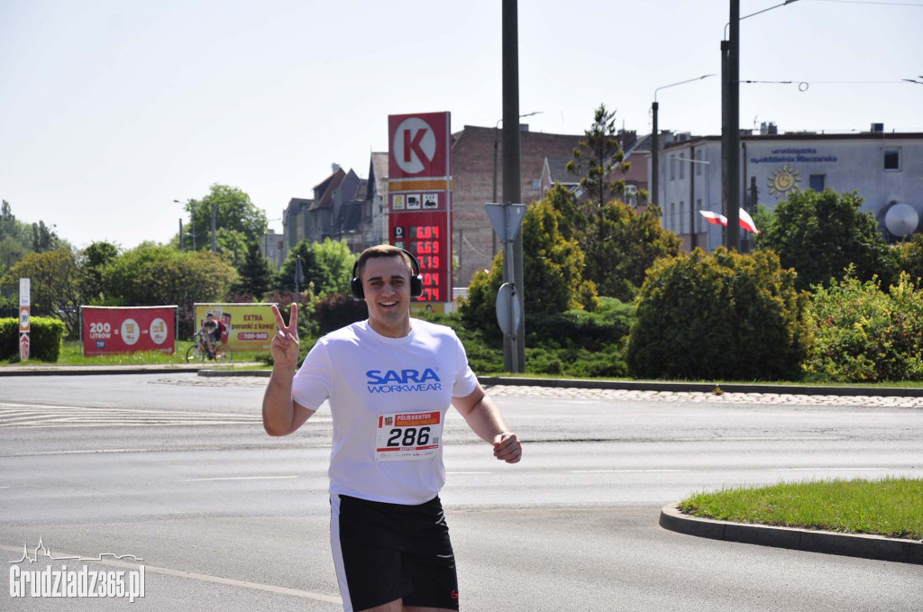 Półmaraton Grudziądz - Rulewo - Śladami Bronka Malinowskiego - start