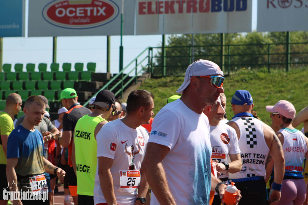 Półmaraton Grudziądz - Rulewo - Śladami Bronka Malinowskiego - start