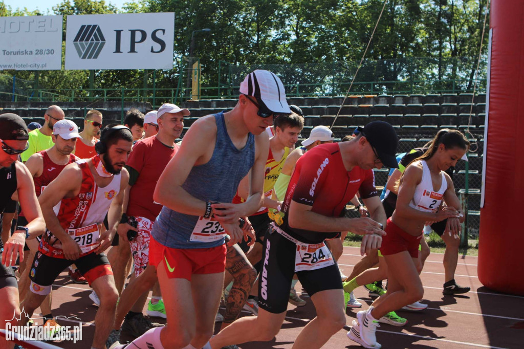 Półmaraton Grudziądz - Rulewo - Śladami Bronka Malinowskiego - start