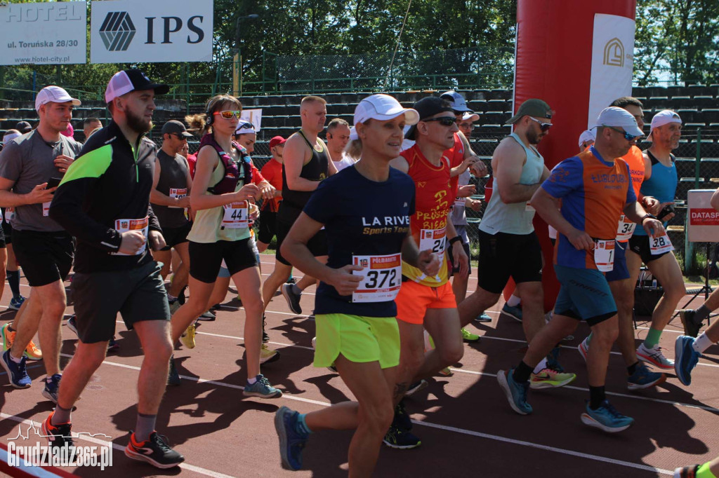 Półmaraton Grudziądz - Rulewo - Śladami Bronka Malinowskiego - start