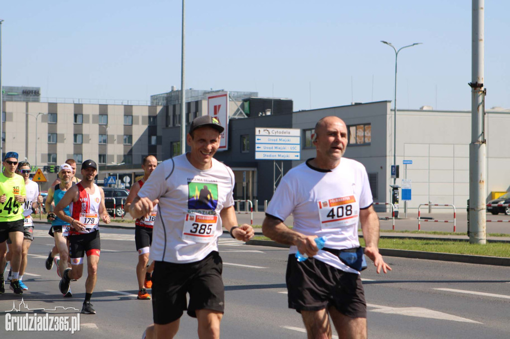 Półmaraton Grudziądz - Rulewo - Śladami Bronka Malinowskiego - start