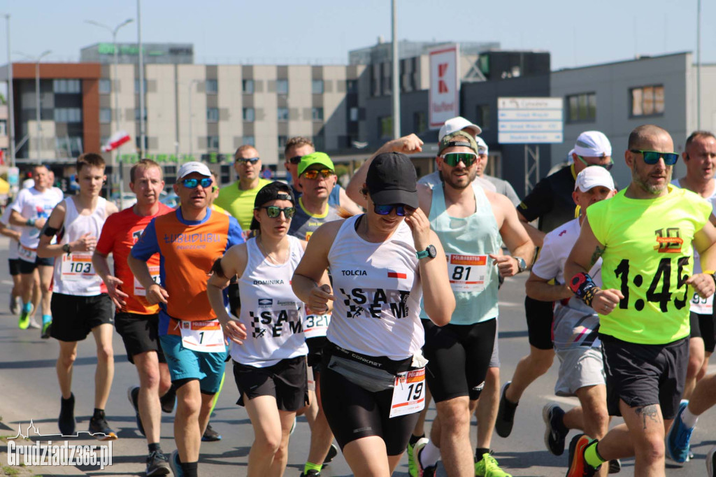 Półmaraton Grudziądz - Rulewo - Śladami Bronka Malinowskiego - start