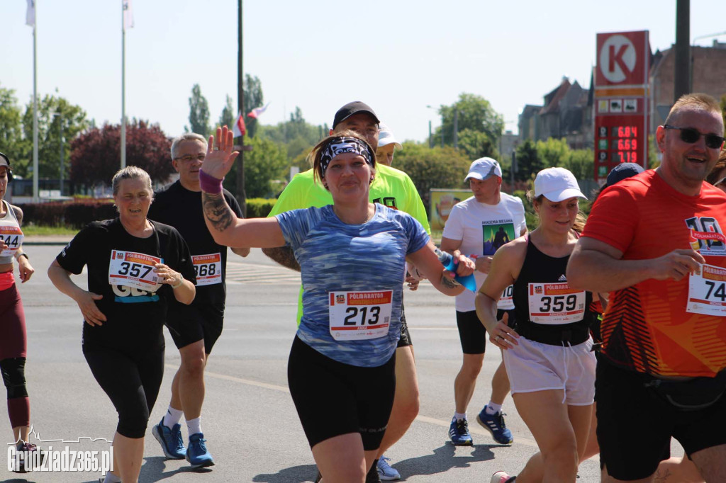 Półmaraton Grudziądz - Rulewo - Śladami Bronka Malinowskiego - start