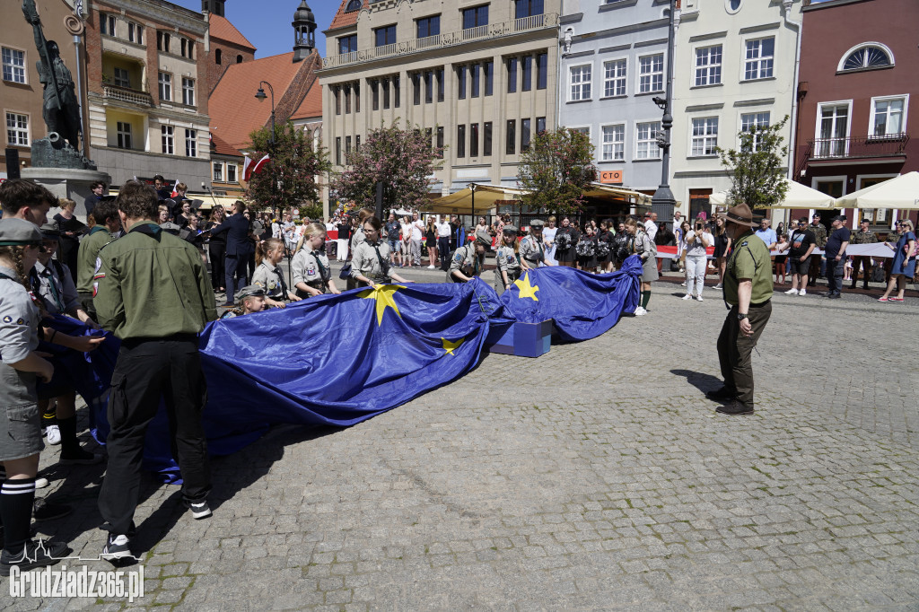 2 maja – Dzień Flagi Rzeczypospolitej Polskiej . Obchody w Grudziądzu