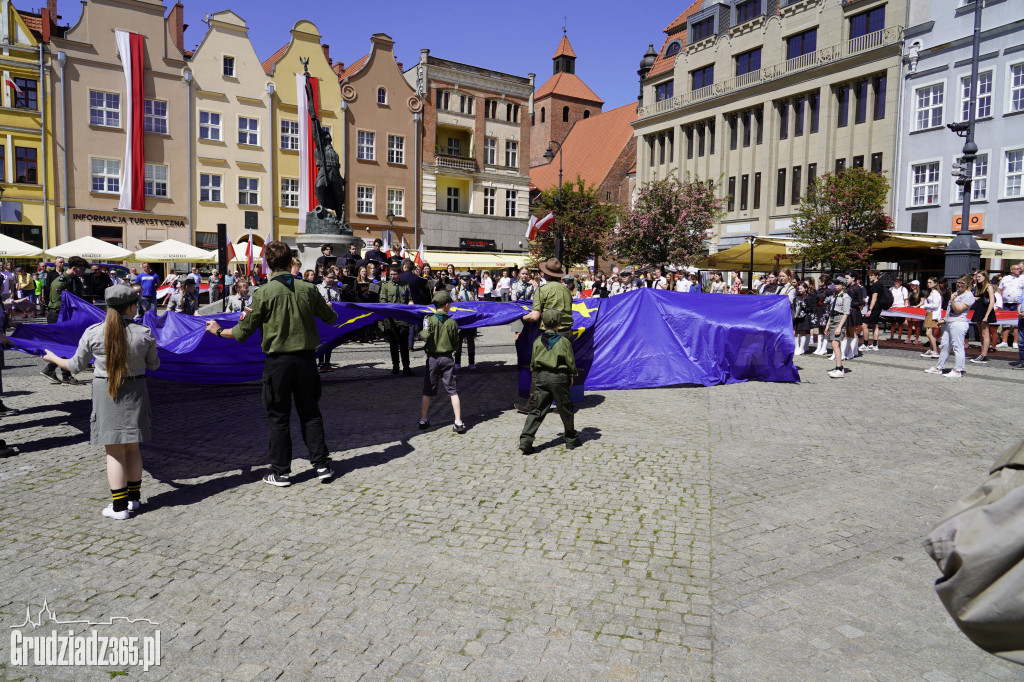 2 maja – Dzień Flagi Rzeczypospolitej Polskiej . Obchody w Grudziądzu