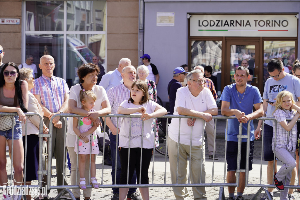 233 lat temu uchwalono Konstytucję 3 maja. Obchody w Grudziądzu