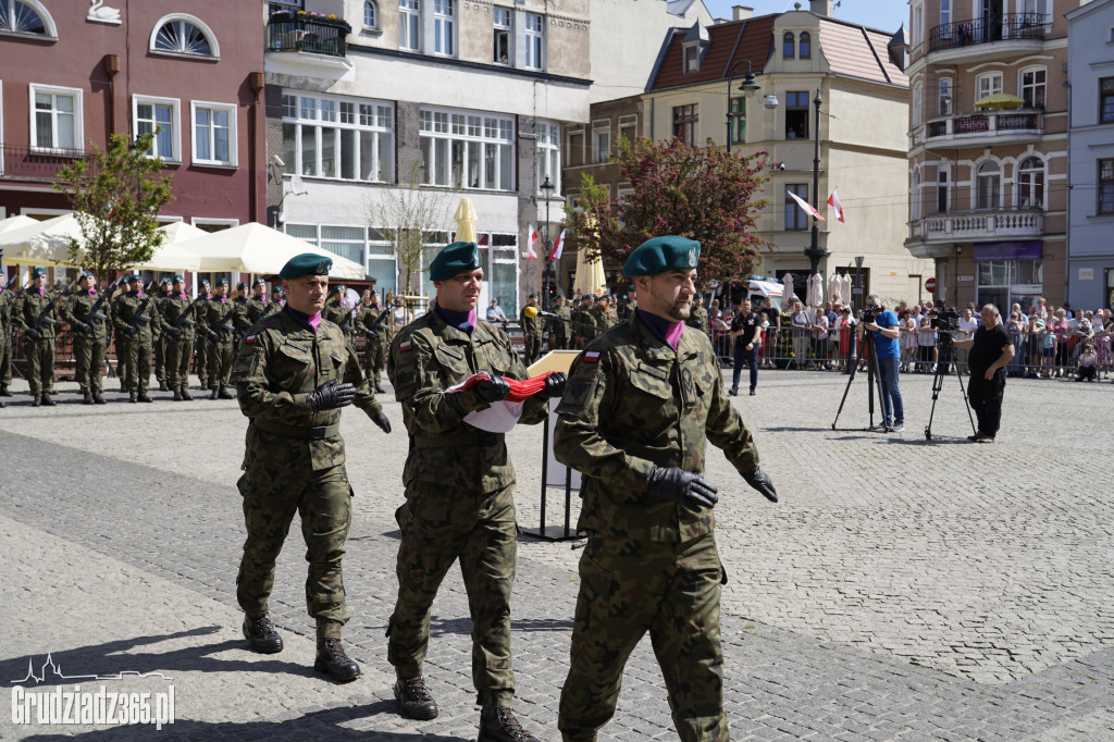 233 lat temu uchwalono Konstytucję 3 maja. Obchody w Grudziądzu