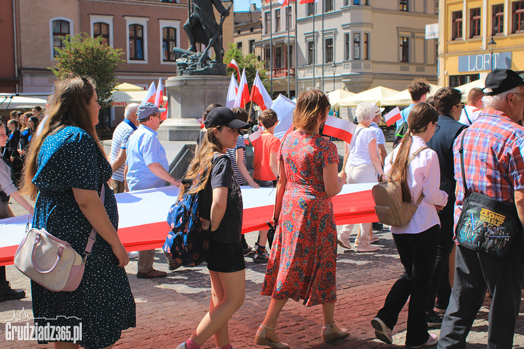 2 maja – Dzień Flagi Rzeczypospolitej Polskiej . Obchody w Grudziądzu