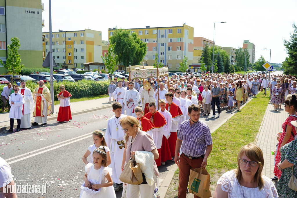 Boże Ciało - procesja na os. Lotnisko w Grudziądzu