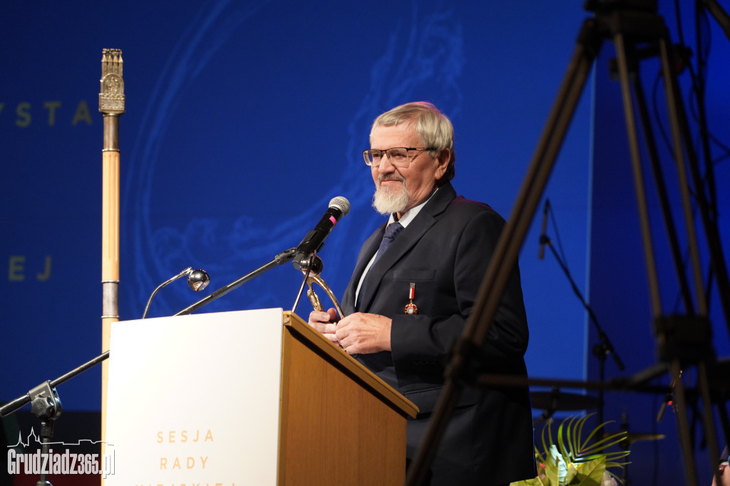 V uroczysta sesja Rady Miejskiej Grudziądza. Wręczenie Nagrody Grudziądzkiego Flisaka