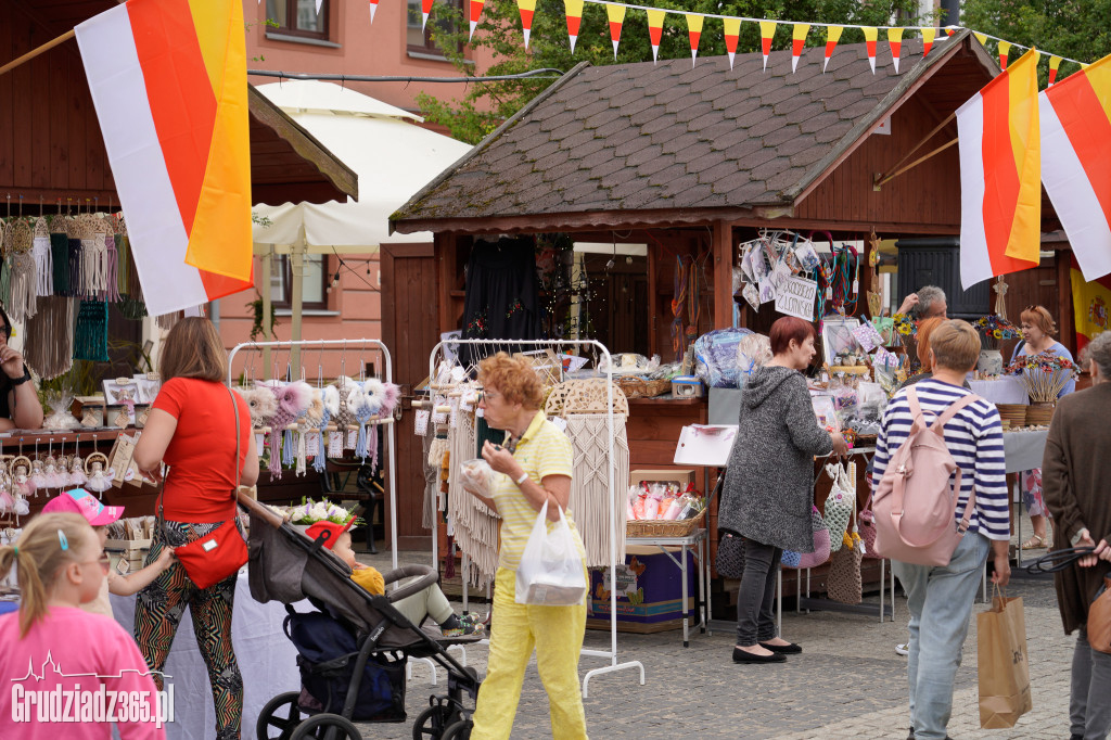 Grudziądz gotowy na obchody 733. urodzin. Stoiska Jarmarku Spichrzowego gotowe