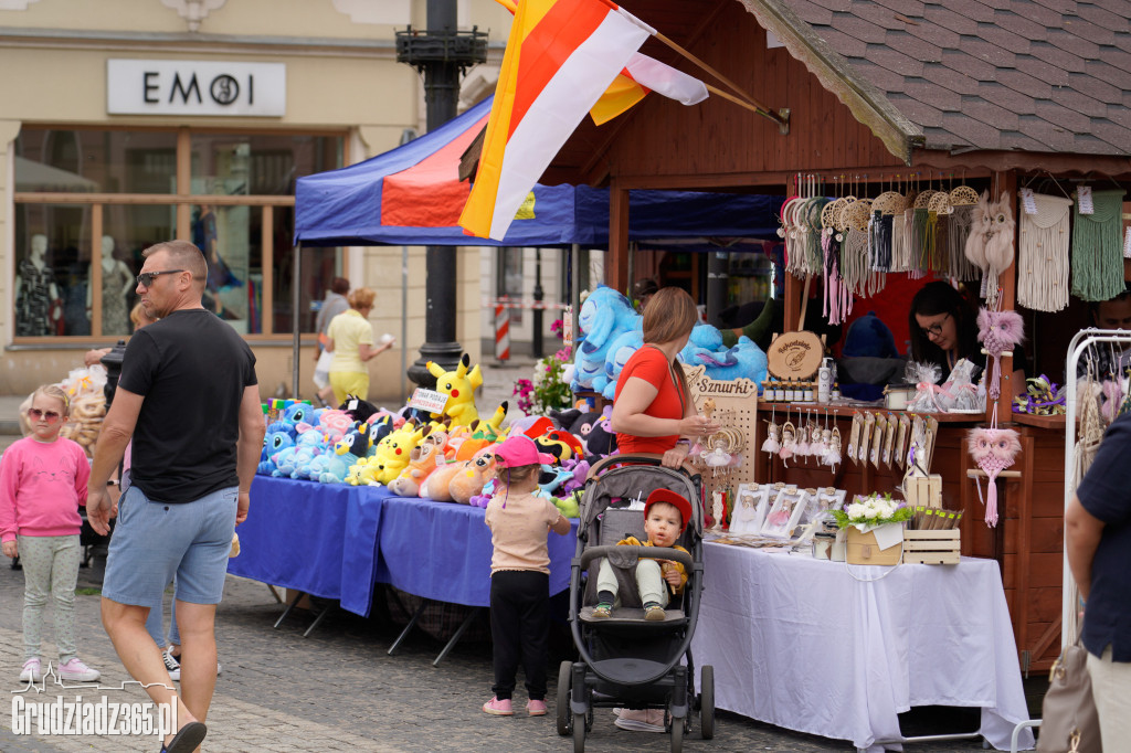 Grudziądz gotowy na obchody 733. urodzin. Stoiska Jarmarku Spichrzowego gotowe