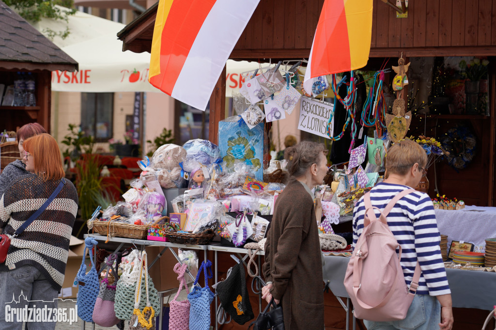 Grudziądz gotowy na obchody 733. urodzin. Stoiska Jarmarku Spichrzowego gotowe