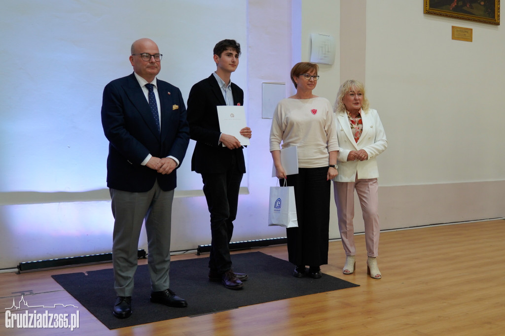 Gala laureatów i finalistów olimpiad grudziądzkich szkół