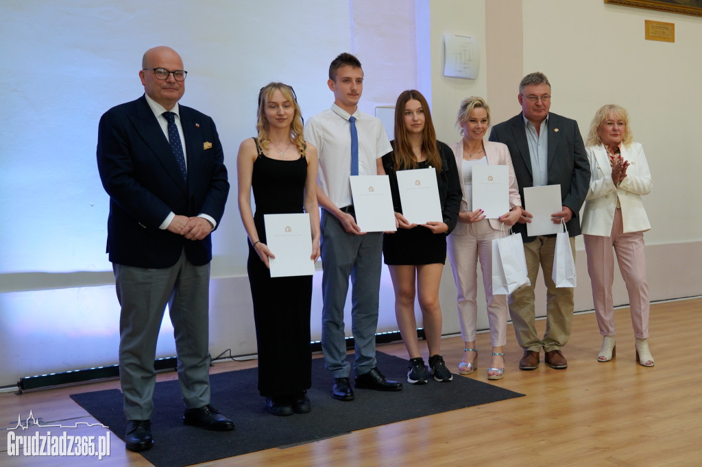 Gala laureatów i finalistów olimpiad grudziądzkich szkół