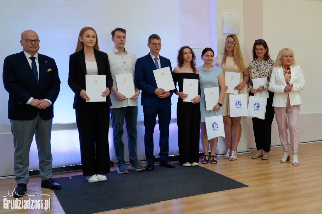 Gala laureatów i finalistów olimpiad grudziądzkich szkół