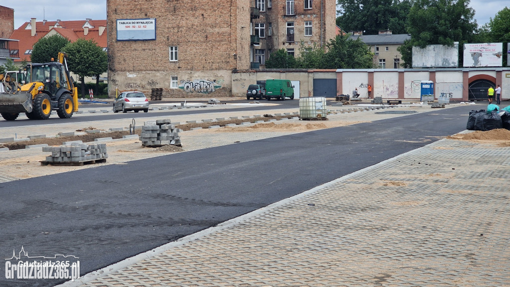 Wkrótce koniec remontu parkingu przy ulicy Sienkiewicza w Grudziądzu
