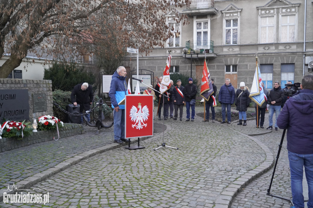 Uroczystości 43 rocznicy wprowadzenia stanu wojennego