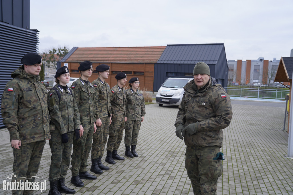 Grudziądz: Wolontariusze ruszają z paczkami dla seniorów!