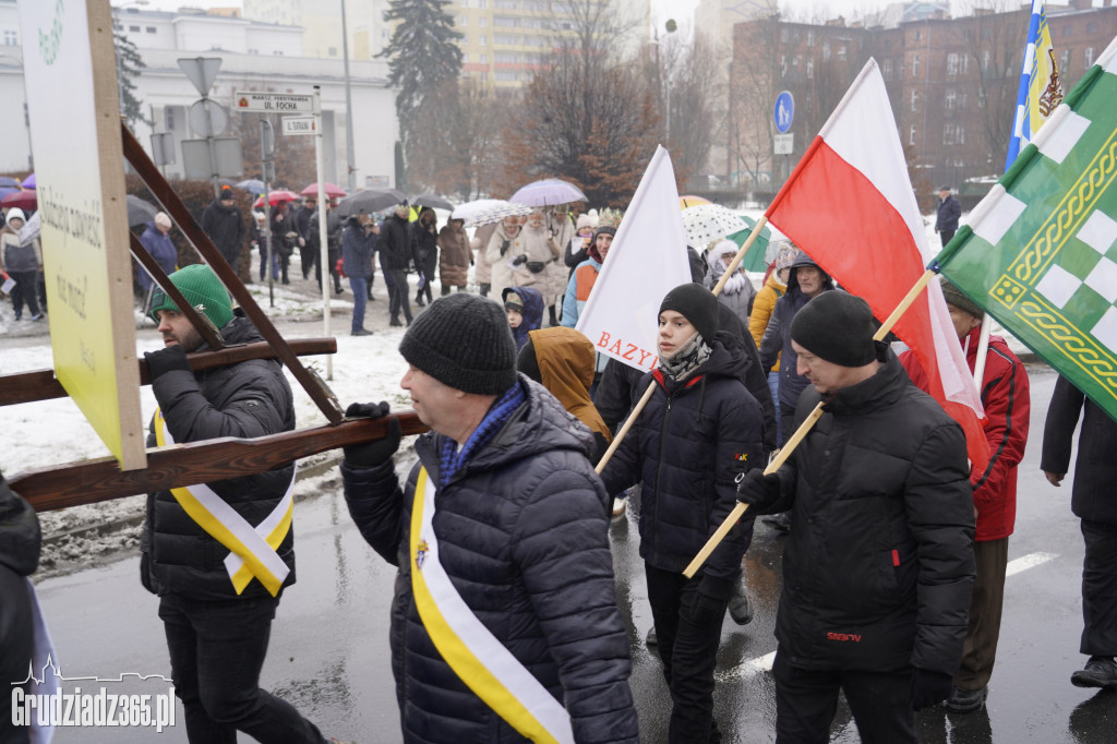 Ulicami Grudziądza po raz jedenasty przemaszerował Orszak Trzech Króli