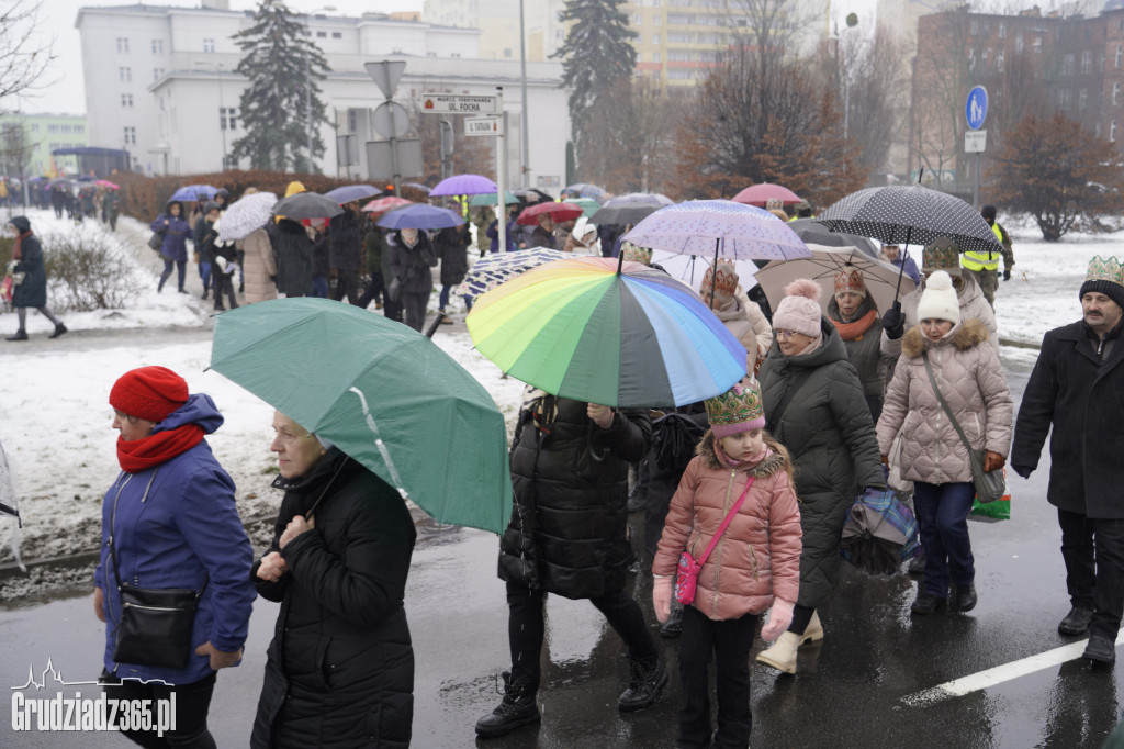 Ulicami Grudziądza po raz jedenasty przemaszerował Orszak Trzech Króli