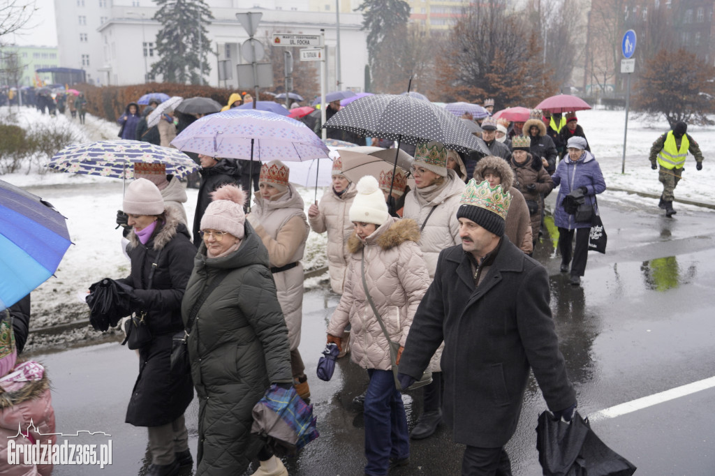 Ulicami Grudziądza po raz jedenasty przemaszerował Orszak Trzech Króli