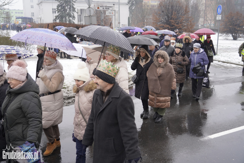 Ulicami Grudziądza po raz jedenasty przemaszerował Orszak Trzech Króli