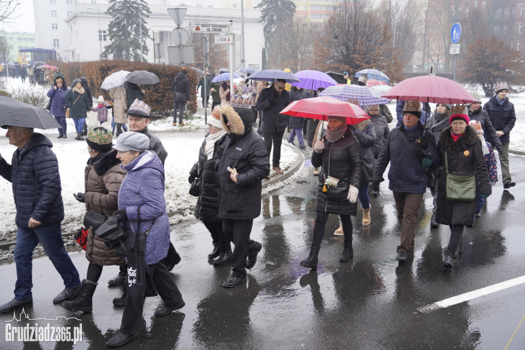 Ulicami Grudziądza po raz jedenasty przemaszerował Orszak Trzech Króli