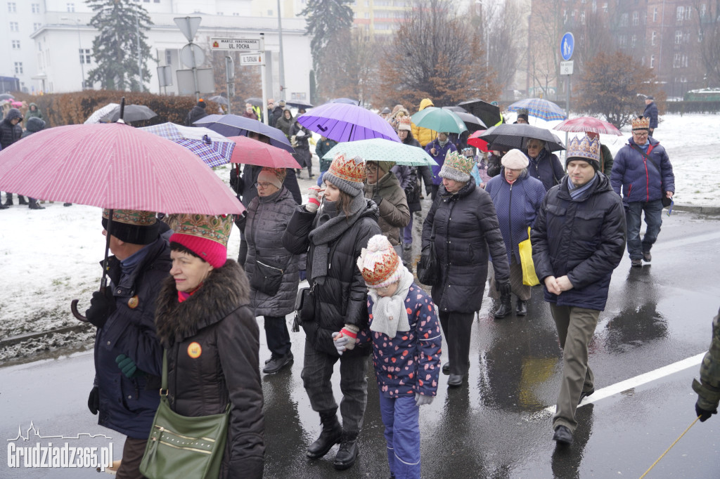 Ulicami Grudziądza po raz jedenasty przemaszerował Orszak Trzech Króli