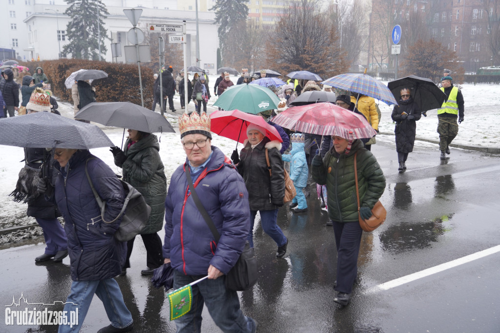 Ulicami Grudziądza po raz jedenasty przemaszerował Orszak Trzech Króli