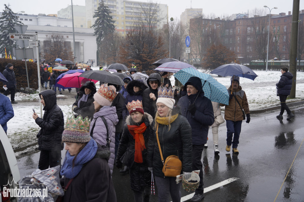 Ulicami Grudziądza po raz jedenasty przemaszerował Orszak Trzech Króli