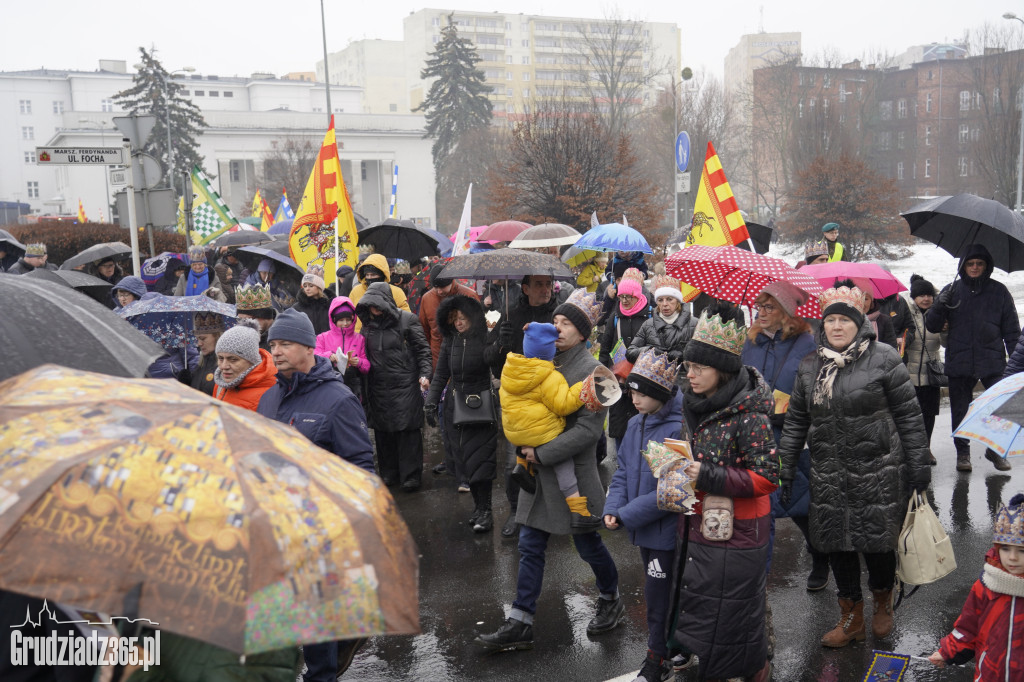 Ulicami Grudziądza po raz jedenasty przemaszerował Orszak Trzech Króli