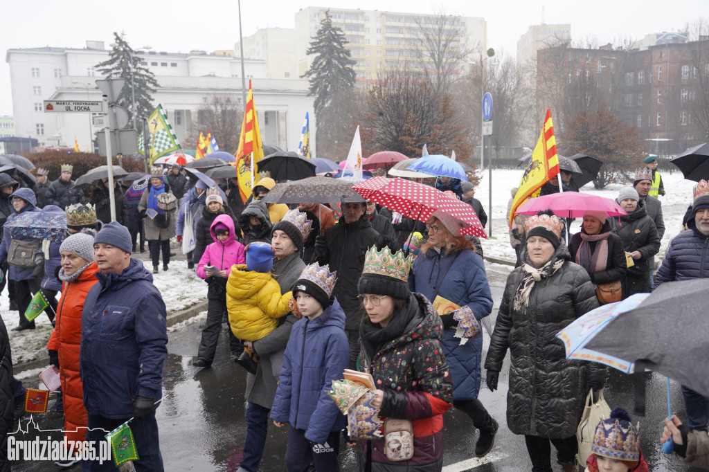 Ulicami Grudziądza po raz jedenasty przemaszerował Orszak Trzech Króli