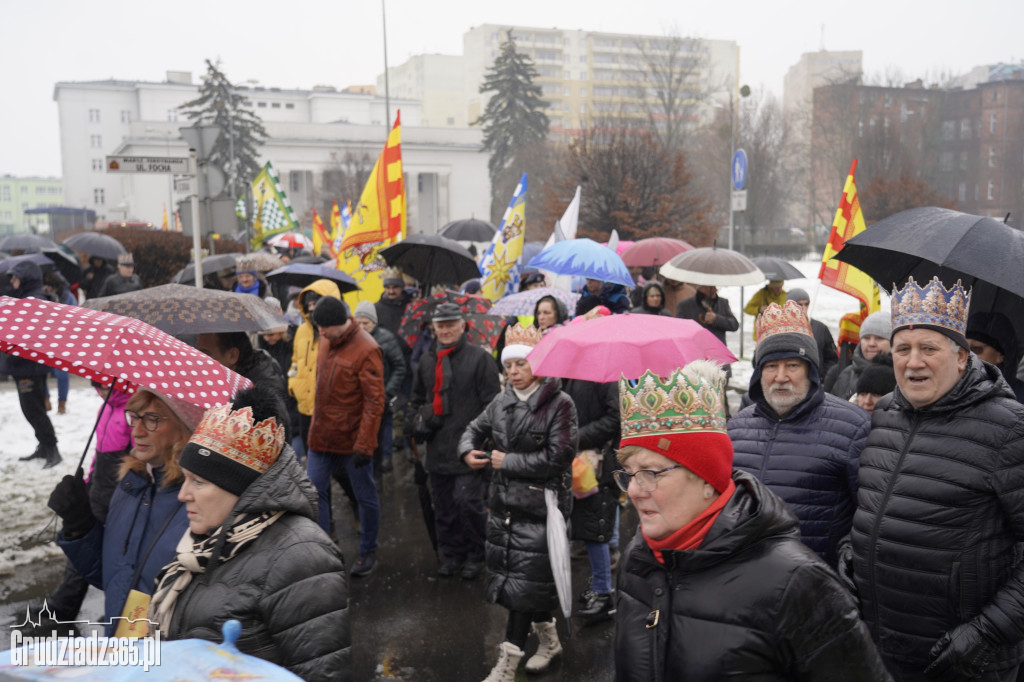 Ulicami Grudziądza po raz jedenasty przemaszerował Orszak Trzech Króli