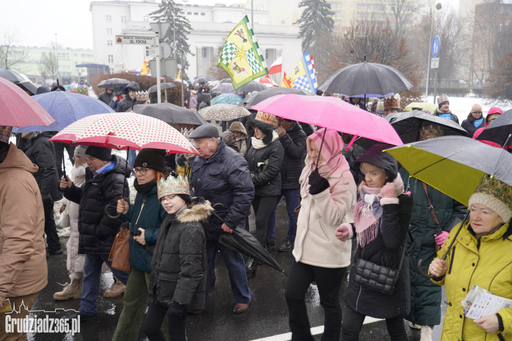 Ulicami Grudziądza po raz jedenasty przemaszerował Orszak Trzech Króli