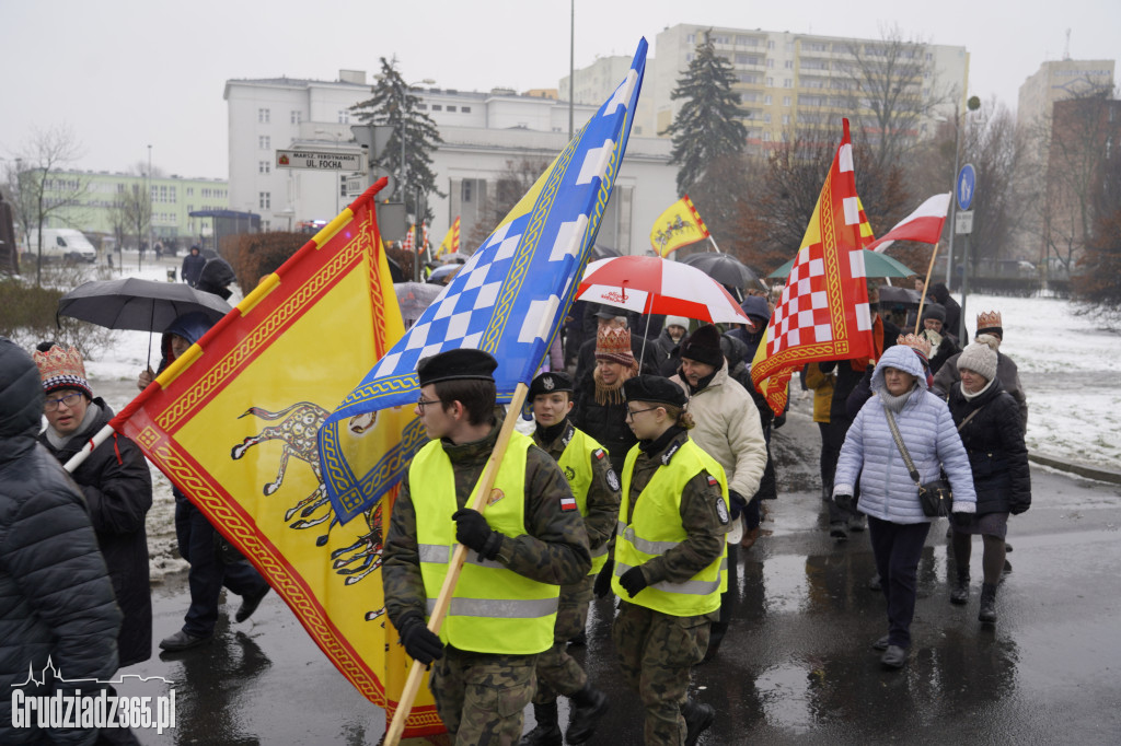 Ulicami Grudziądza po raz jedenasty przemaszerował Orszak Trzech Króli